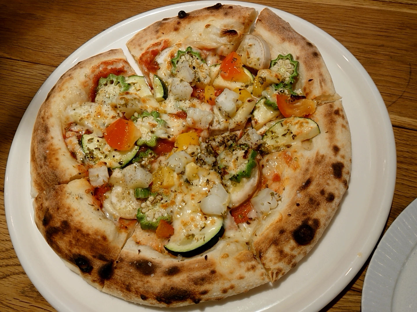『季節の野菜ピザ』