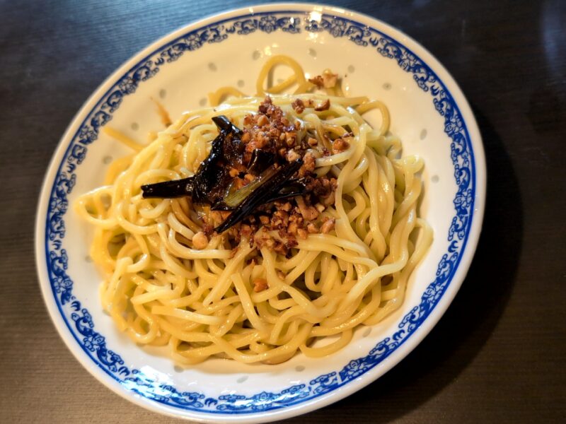 『上海特色 肉ワンタン＋特製ネギ油麺』