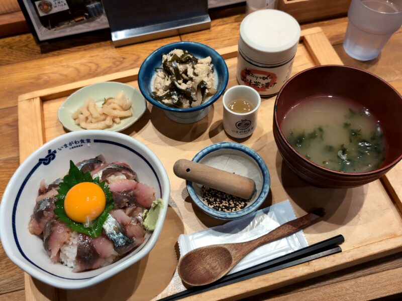 『醤油ダレ ごまさば丼（定食）』