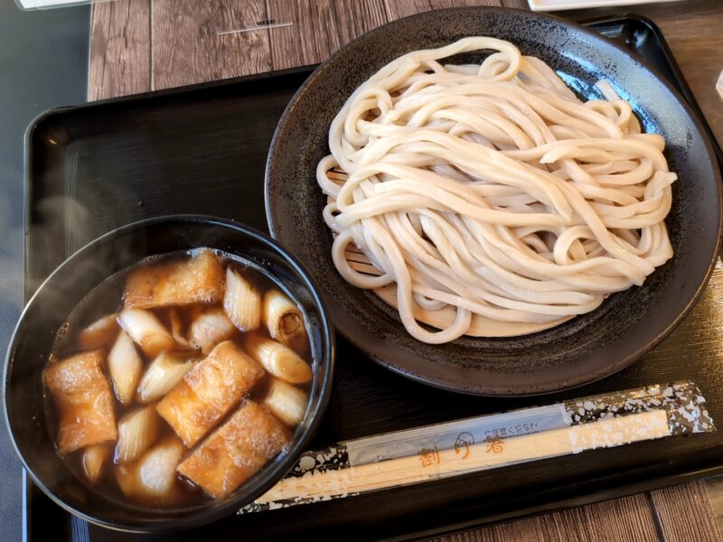 『肉汁うどん』