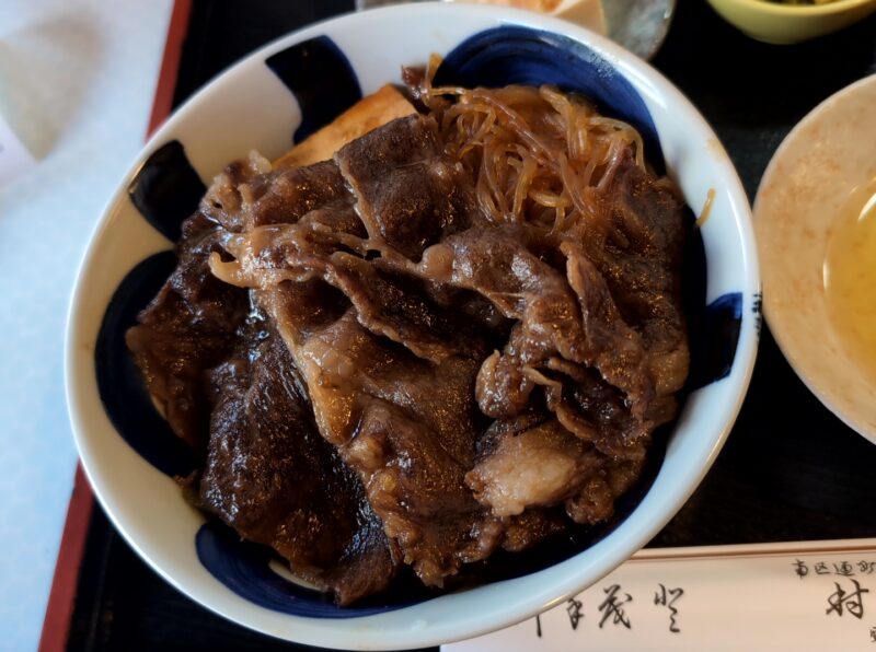 『牛のすき焼き丼（並）』