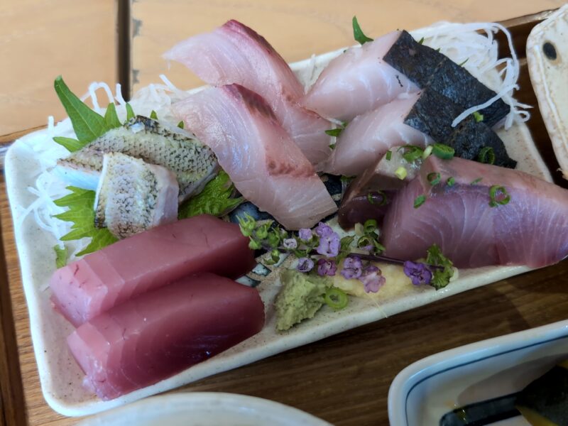 『とと丸食堂定食』