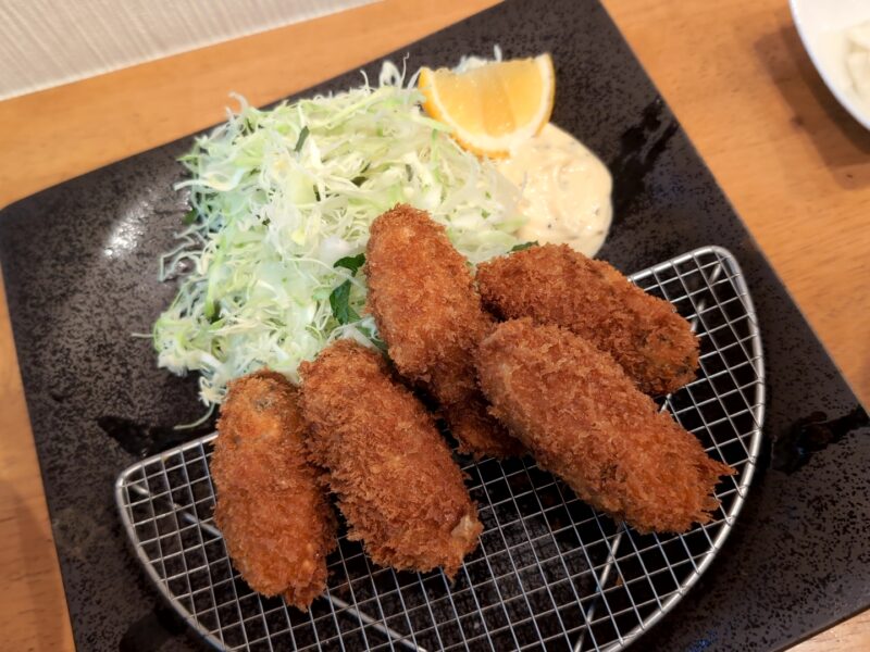 『カキフライ定食』